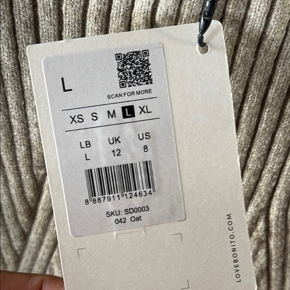 Love Bonito Ribbed Oat turtleneck and shrug set - Picture 4 of 7